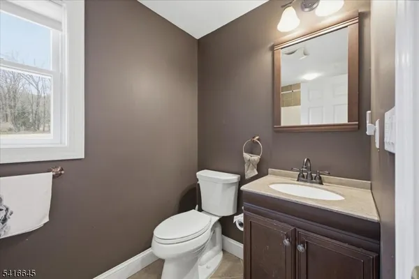 $525,000 | 20 Summerfield Road, Belvidere, NJ 07823