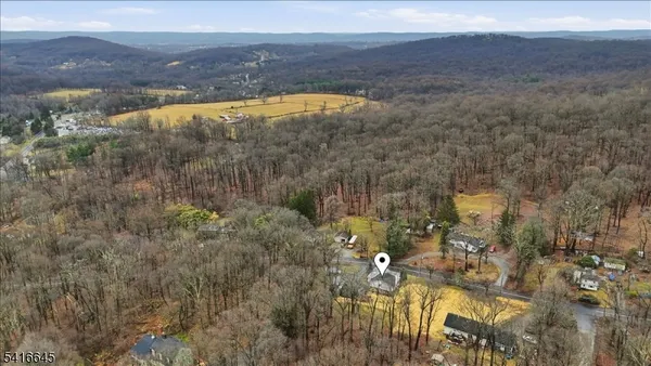 $525,000 | 20 Summerfield Road, Belvidere, NJ 07823