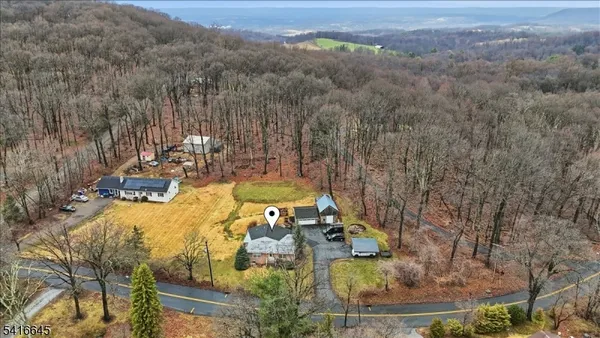 $525,000 | 20 Summerfield Road, Belvidere, NJ 07823