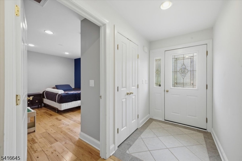 20 Summerfield Road Belvidere, NJ 07823 - Photo 5 of 44