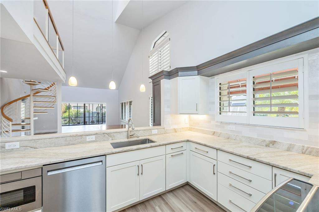 121 Bears Paw Trail Naples, FL 34105 - Photo 4 of 40