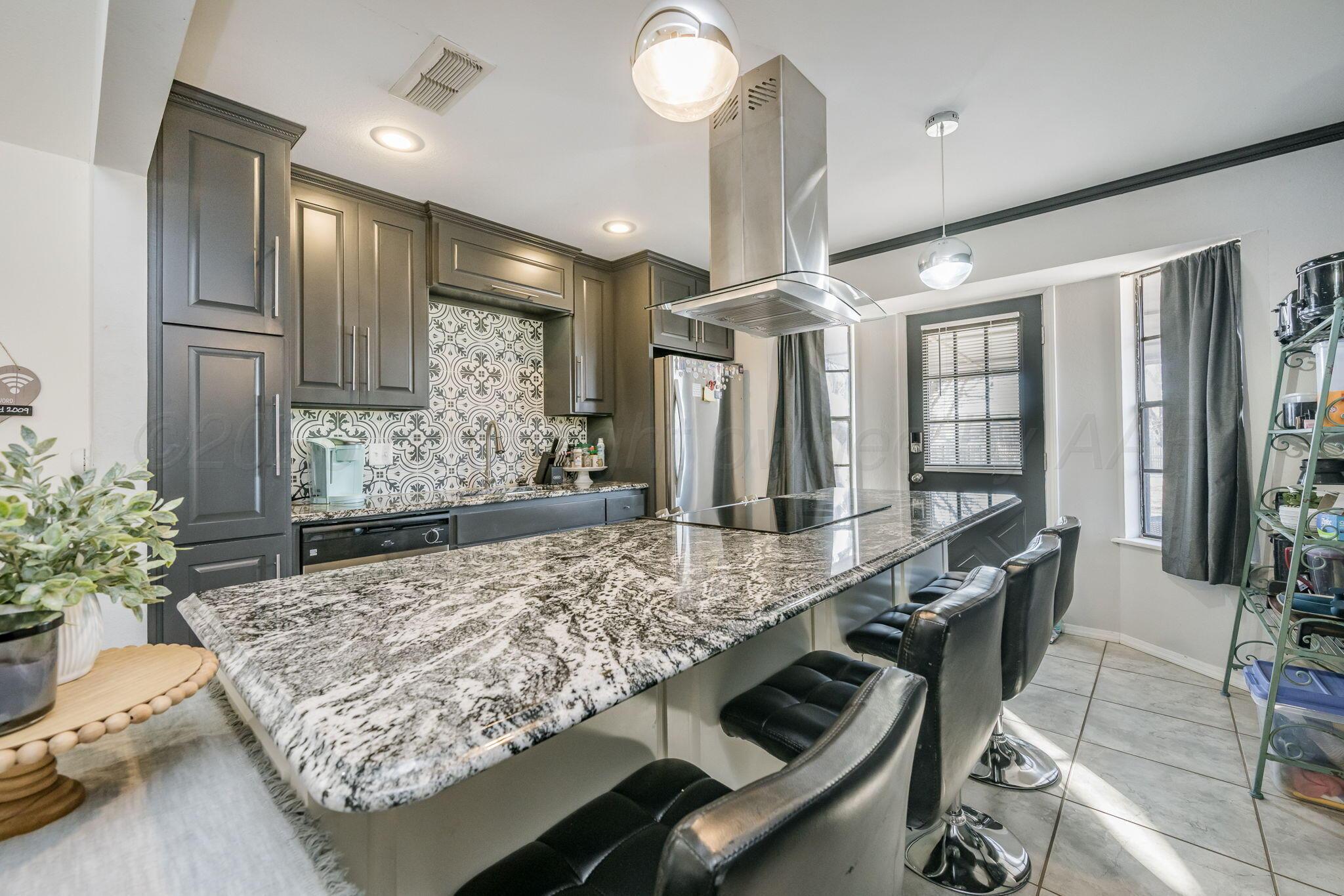 3107 Surf Drive Amarillo, TX 79110 - Photo 8 of 19 3107 Surf Dr 10