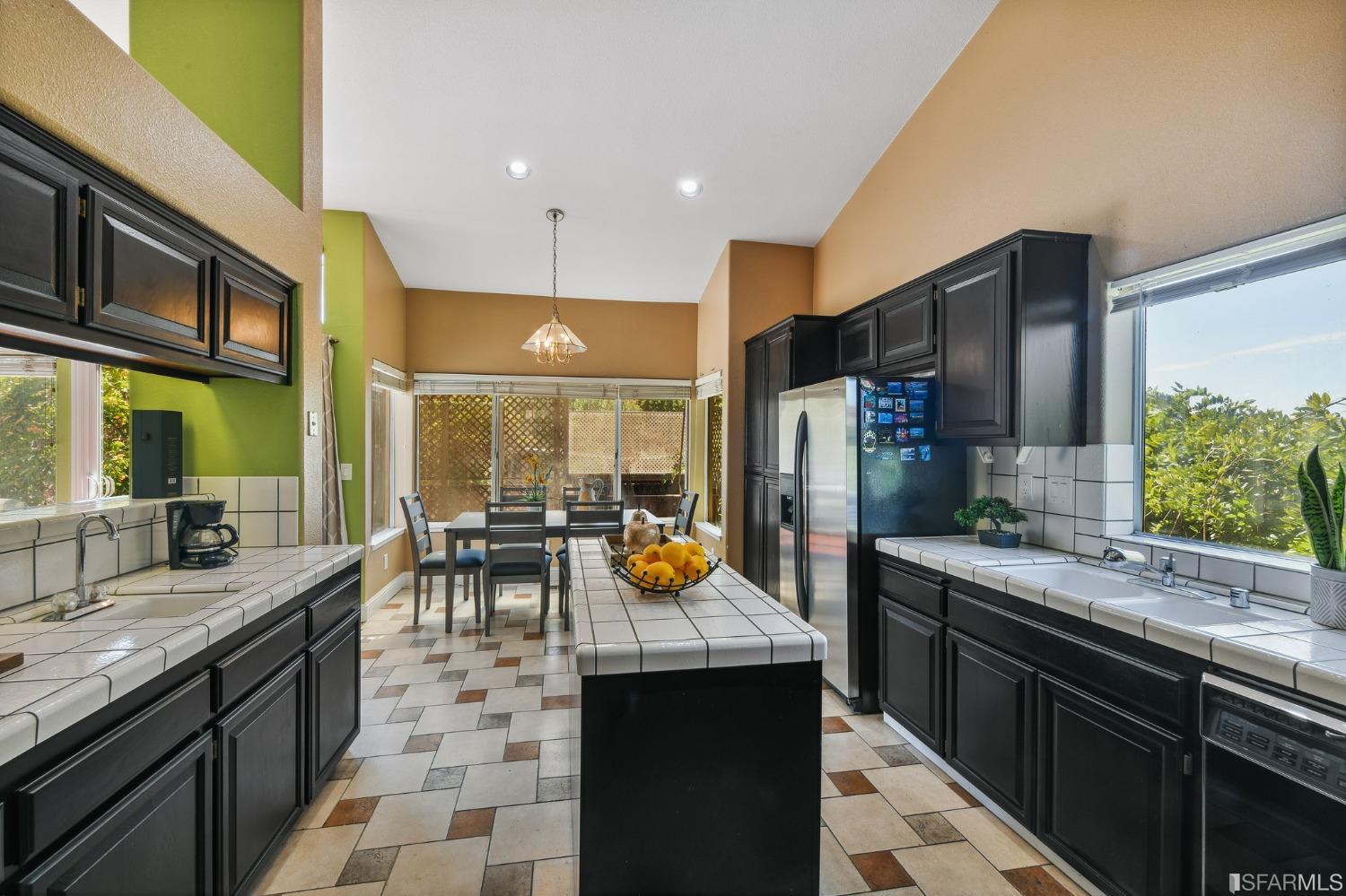 698 Turquoise Drive Hercules, CA 94547 - Photo 15 of 50