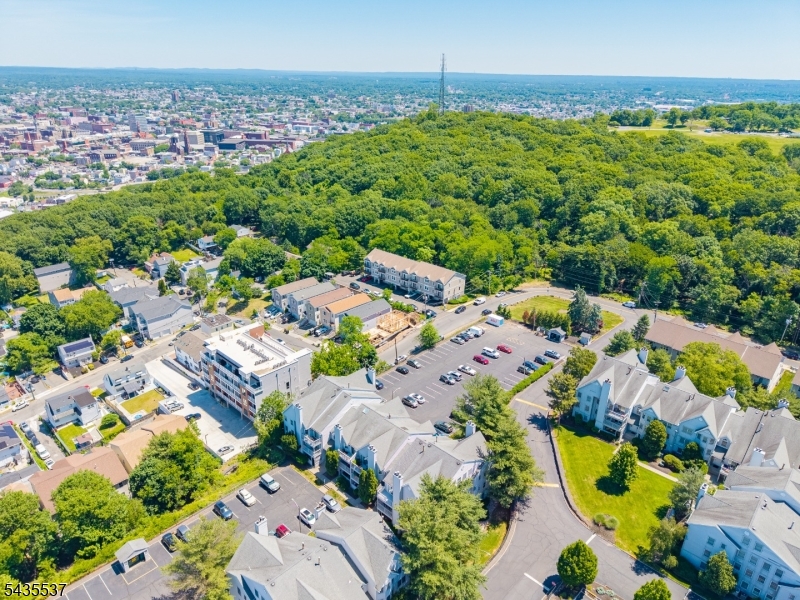 15 Boulder Run Road Paterson, NJ 07501 - Photo 27 of 29