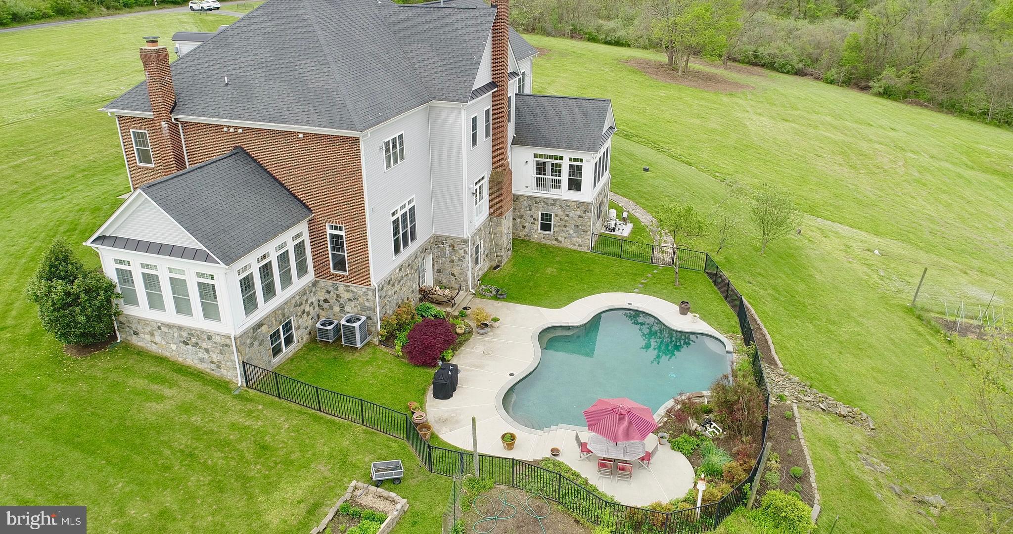 22077 Oatlands Road Aldie, VA 20105 - Photo 47 of 51 Rear View from High