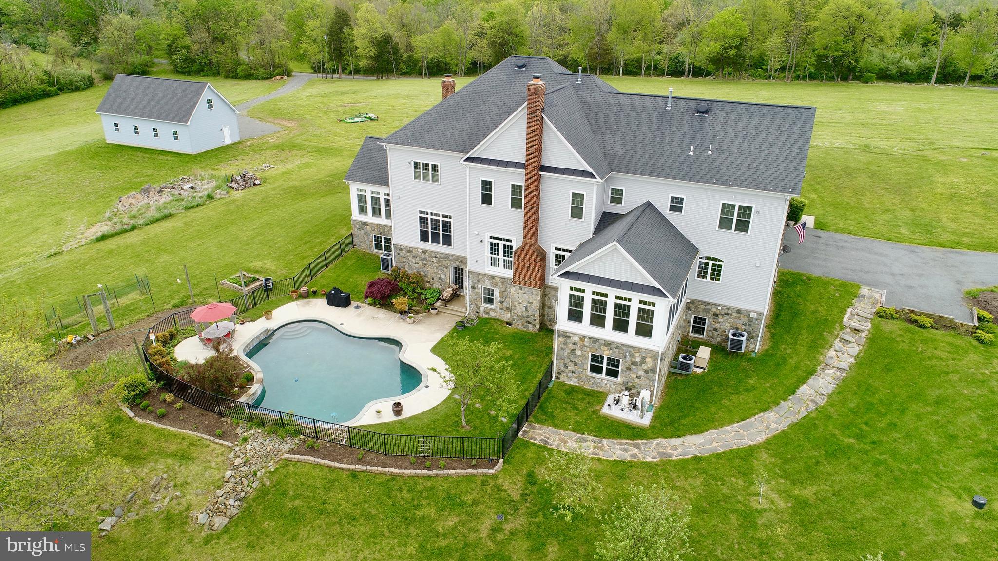22077 Oatlands Road Aldie, VA 20105 - Photo 48 of 51 Rear view from High
