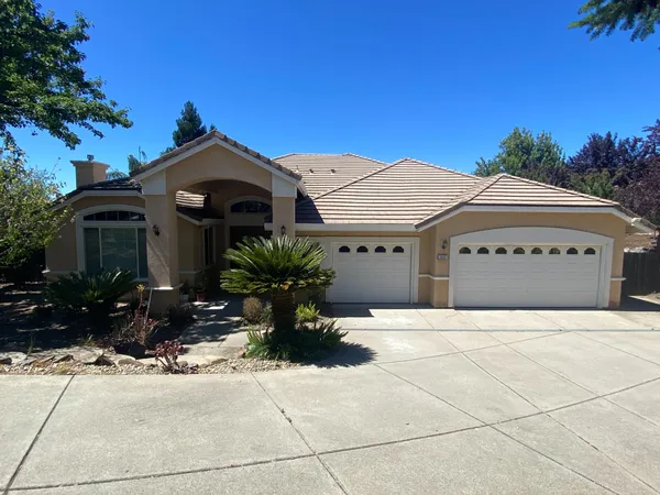 $849,900 | 3537 Foxmore Lane, Rescue, CA 95672