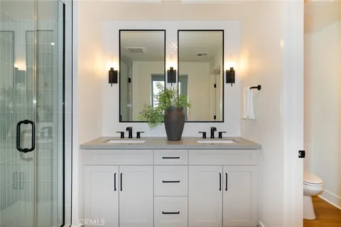 $2,044,000 | 414 Main Street, Unit 400, Huntington Beach, CA 92648