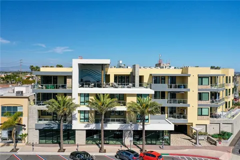 $2,044,000 | 414 Main Street, Unit 400, Huntington Beach, CA 92648