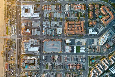 $2,044,000 | 414 Main Street, Unit 400, Huntington Beach, CA 92648