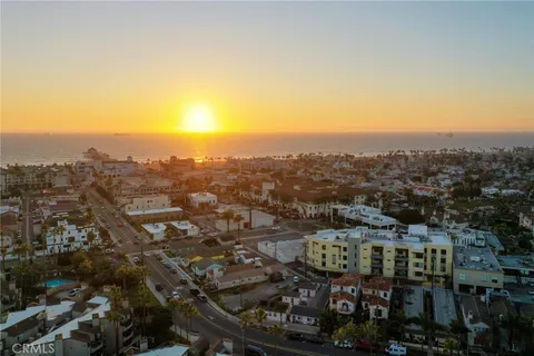 $2,044,000 | 414 Main Street, Unit 400, Huntington Beach, CA 92648