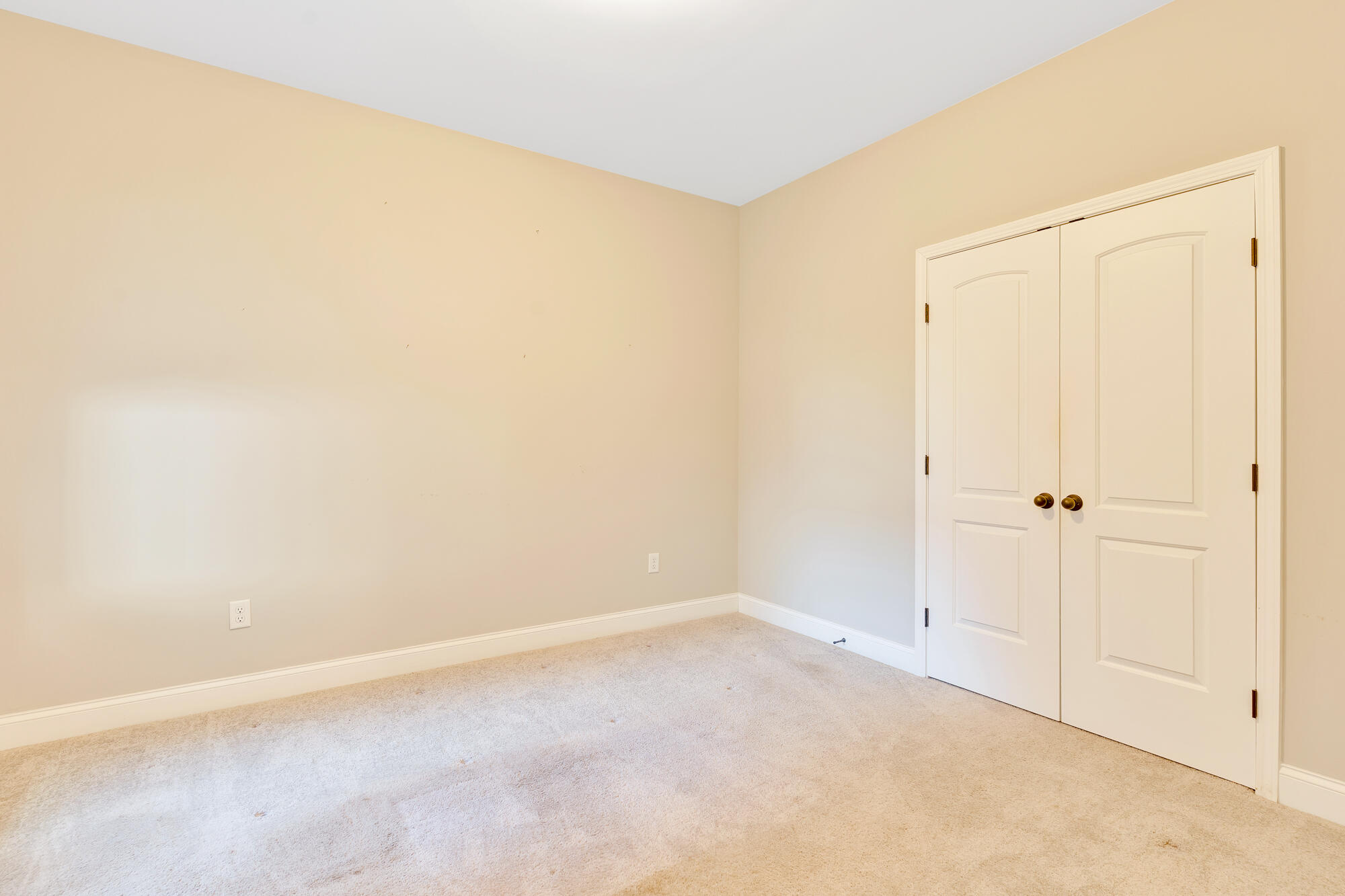 34 Founding Way, Unit C Lookout Mountain, GA 30750 - Photo 20 of 37 2nd Bedroom