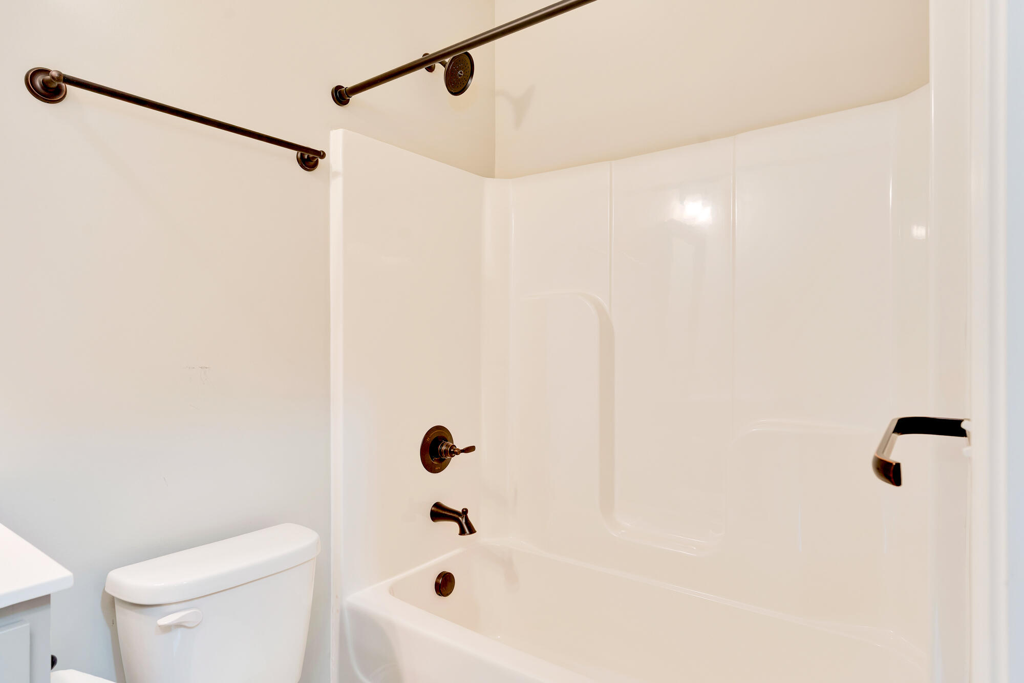34 Founding Way, Unit C Lookout Mountain, GA 30750 - Photo 26 of 37 Full Bathroom