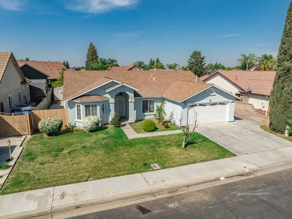 $449,950 | 242 Makenna Drive, Madera, CA 93637