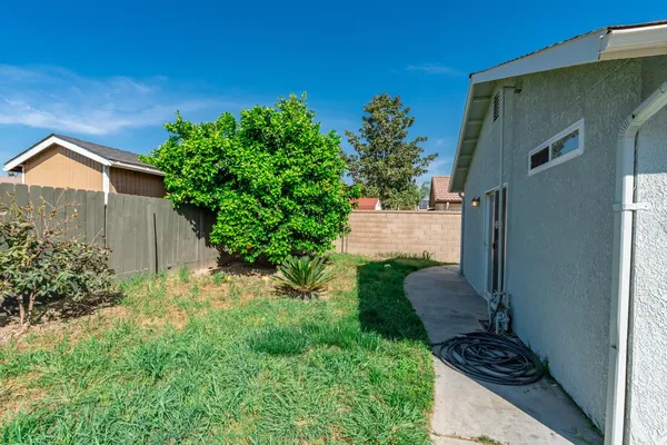 $449,950 | 242 Makenna Drive, Madera, CA 93637