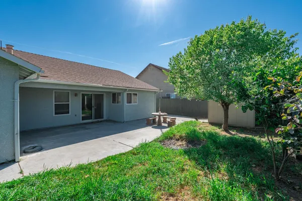 $449,950 | 242 Makenna Drive, Madera, CA 93637