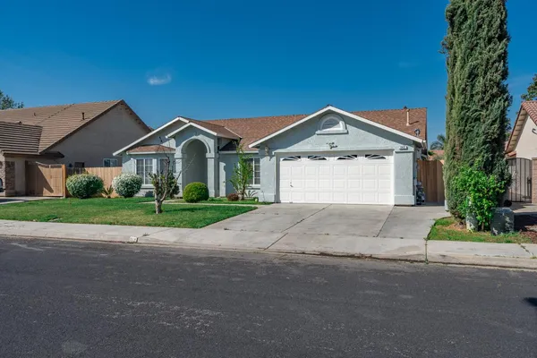$449,950 | 242 Makenna Drive, Madera, CA 93637