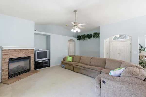 $449,950 | 242 Makenna Drive, Madera, CA 93637