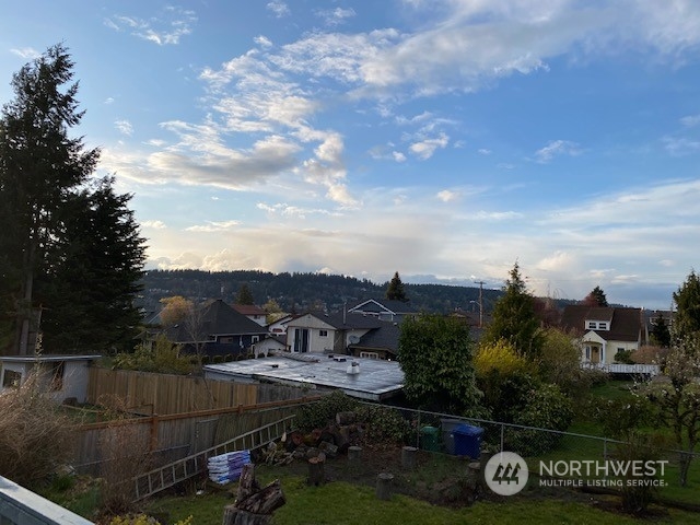 1024 North 31st Street Renton, WA 98056 - Photo 3 of 4 a view of a street