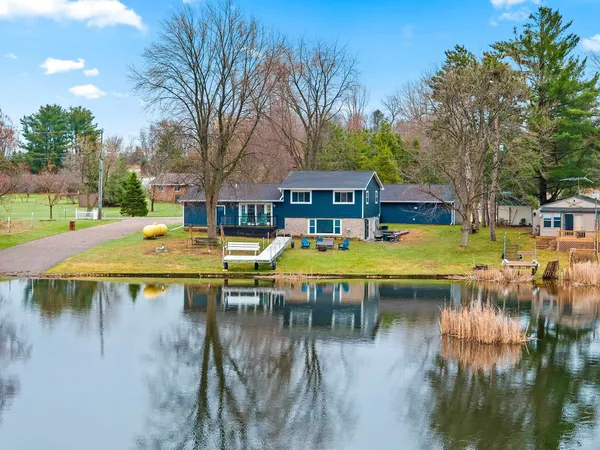 $549,900 | E5760 Waukaunaka Street, Weyauwega, WI 54983