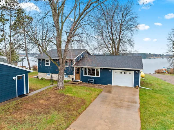 $549,900 | E5760 Waukaunaka Street, Weyauwega, WI 54983