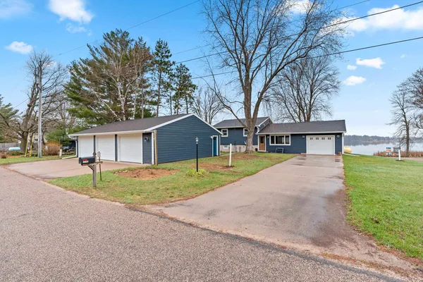 $549,900 | E5760 Waukaunaka Street, Weyauwega, WI 54983