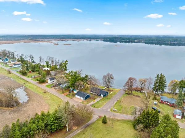 $549,900 | E5760 Waukaunaka Street, Weyauwega, WI 54983