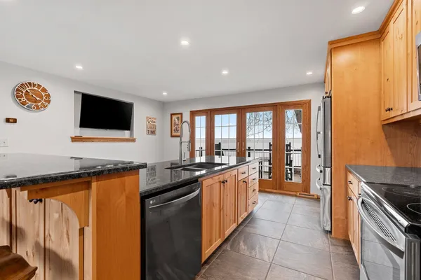 $549,900 | E5760 Waukaunaka Street, Weyauwega, WI 54983