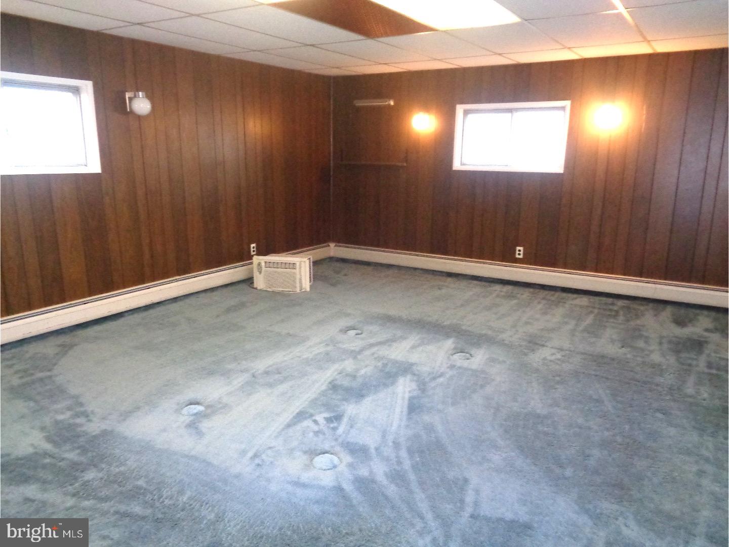 2 Gridiron Road Levittown, PA 19057 - Photo 17 of 24