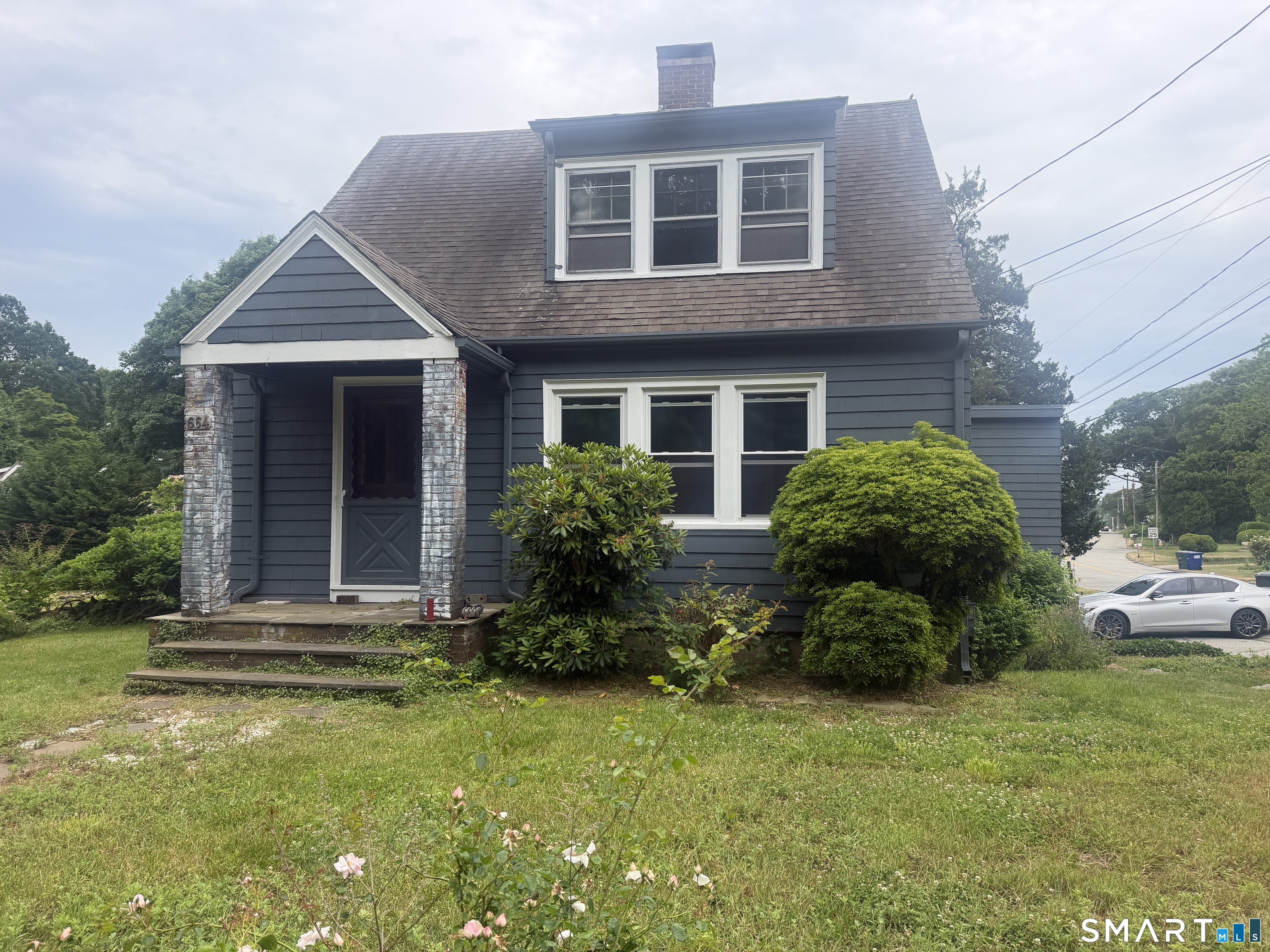 664 Noank Road Groton, CT 06355 - Photo 4 of 28