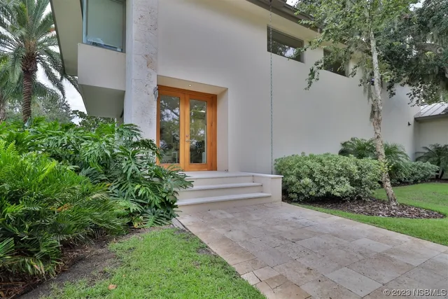 $4,900,000 | 1006 South Riverside Drive, Edgewater, FL 32132