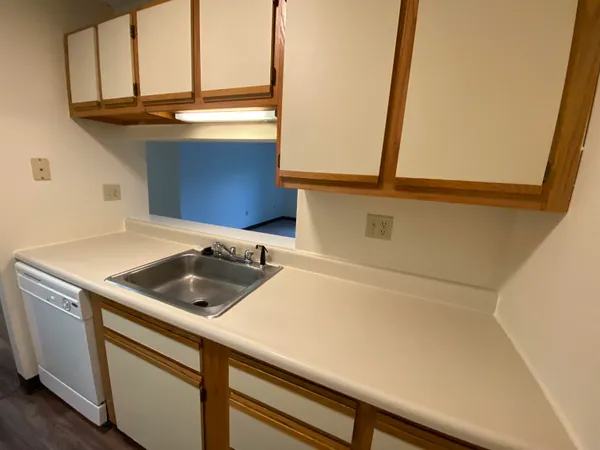 $1,652 | 121 Eastern Avenue, Unit 104, Manchester, NH 03104