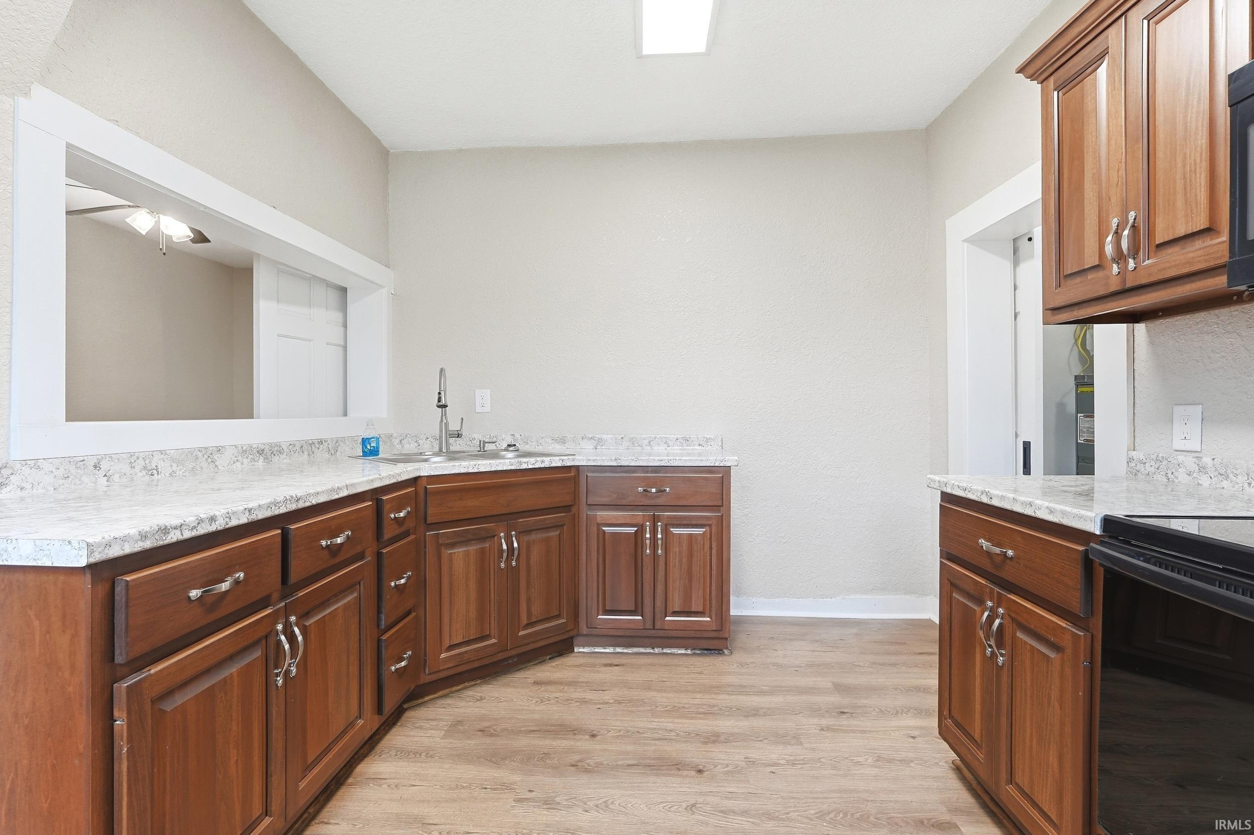 213 East 3rd Street Warren, IN 46792 - Photo 12 of 34 Gallery Image 12