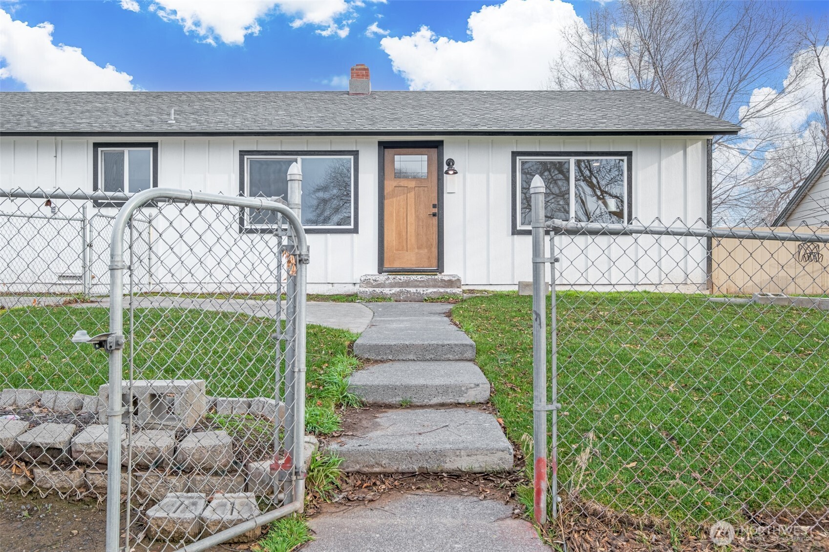 415 North Earl Road Moses Lake, WA 98837 - Photo 2 of 25 Gallery Image 2