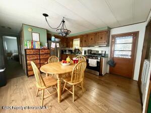 181 R Belmont Street Carbondale, PA 18407 - Photo 7 of 15 20260117202341150027000000