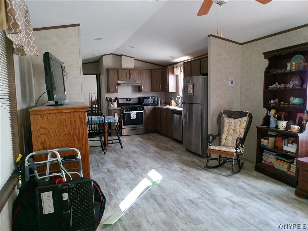 29 Xavier Road Clarence, NY 14031 - Photo 11 of 18 living room