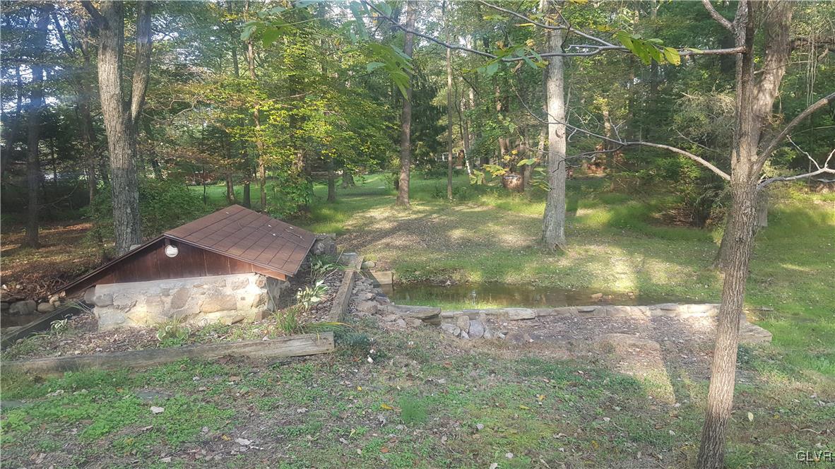 1077 South Quince Road Walnutport, PA 18088 - Photo 14 of 46 Gallery Image 14