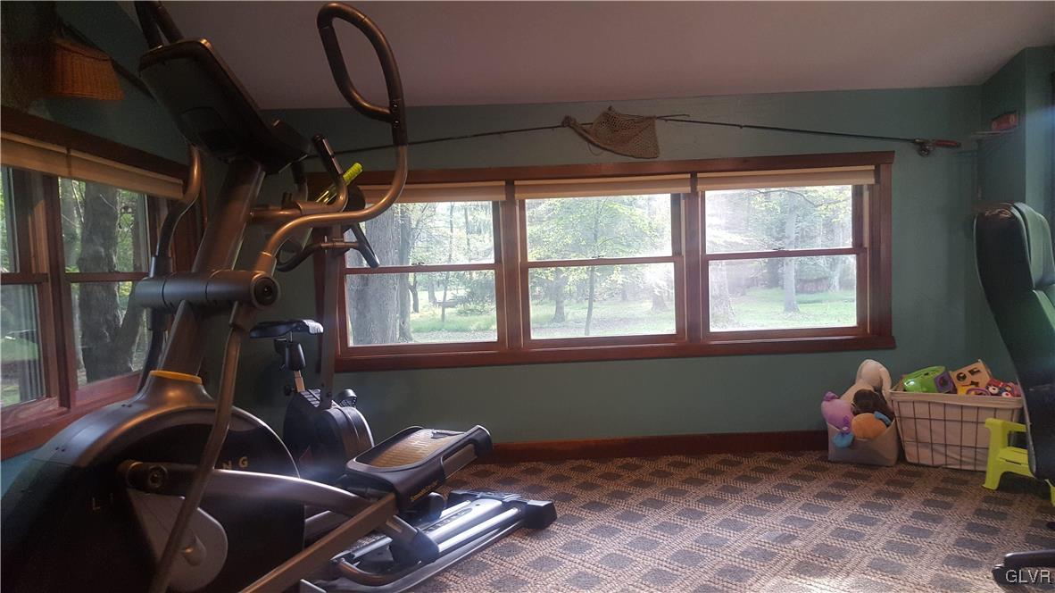 1077 South Quince Road Walnutport, PA 18088 - Photo 33 of 46 Gallery Image 33