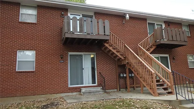 $469,000 | 7141 Sterling Avenue, Raytown, MO 64133