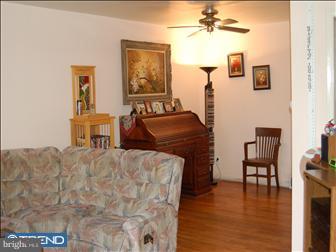 1343 Southampton Road Philadelphia, PA 19116 - Photo 3 of 5 Living Room