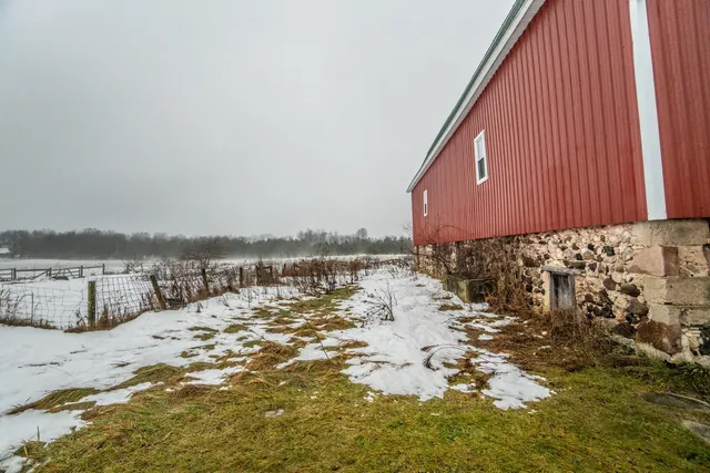 $349,000 | 7033 County Highway, West Bend, WI 53090