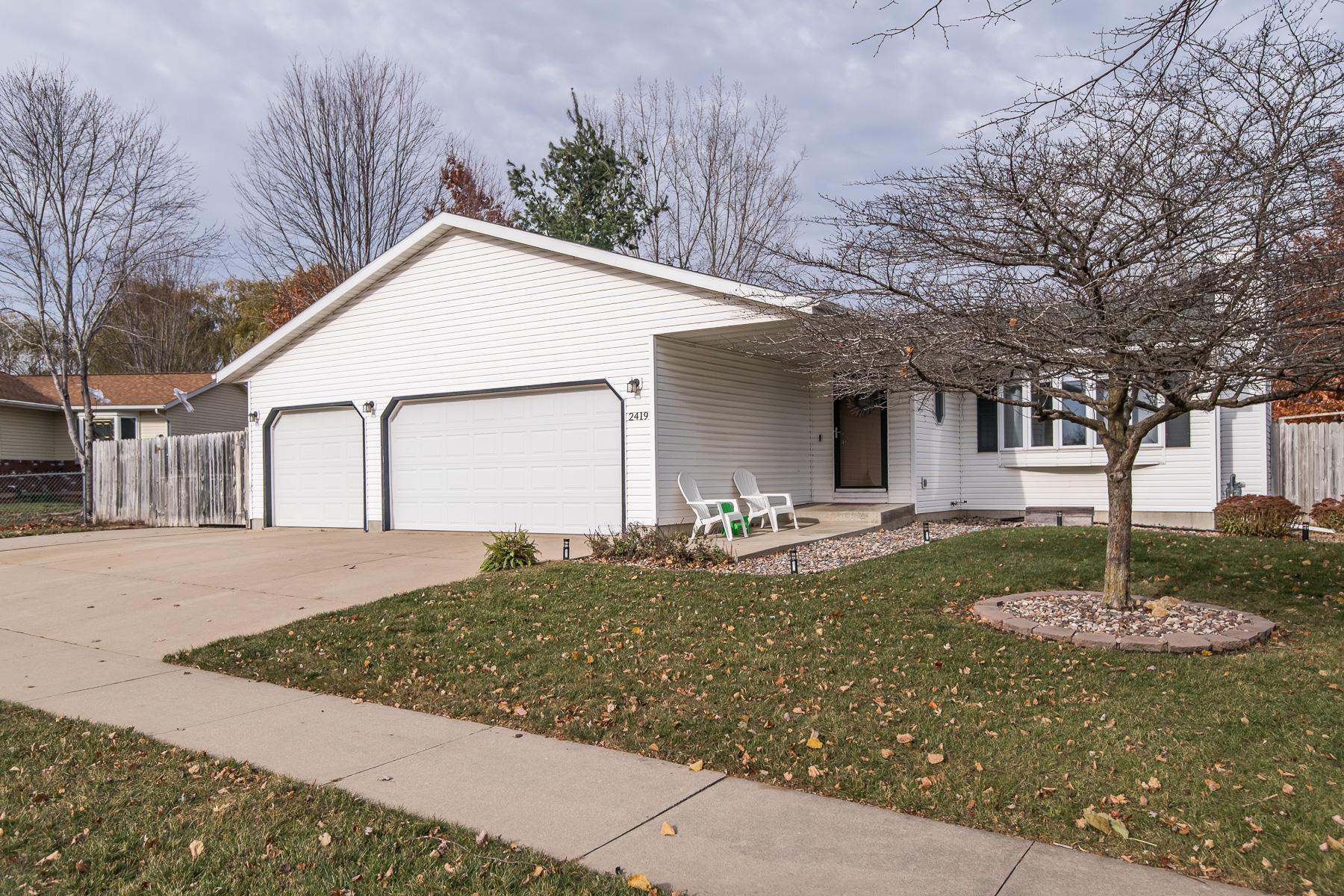 2419 52nd Street Northwest Rochester, MN 55901 - Photo 1 of 1