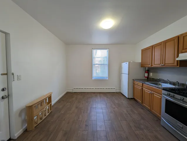 $1,450 | 105 South Albion Place, Unit 2, Atlantic City, NJ 08401