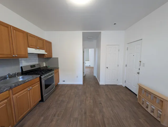 $1,450 | 105 South Albion Place, Unit 2, Atlantic City, NJ 08401