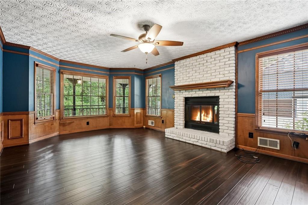 10870 Shallowford Road Roswell, GA 30075 - Photo 8 of 50 Gallery Image 8