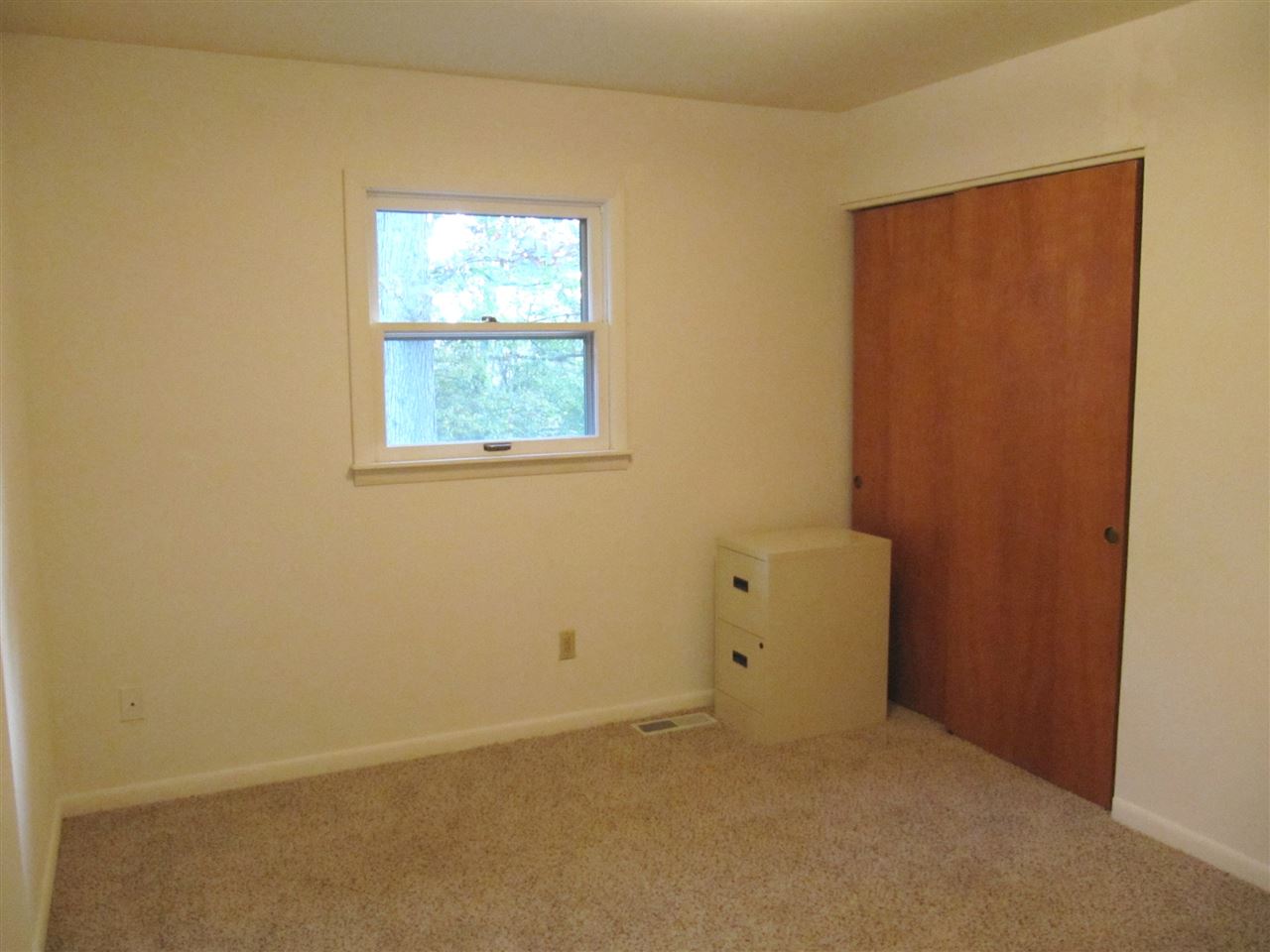 5808 Rosedale Drive Fort Wayne, IN 46804 - Photo 17 of 26 Gallery Image 17