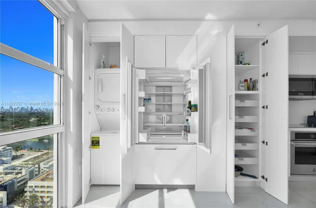 $15,000 | 4201 Collins Avenue, Unit 2101, Miami Beach, FL 33140