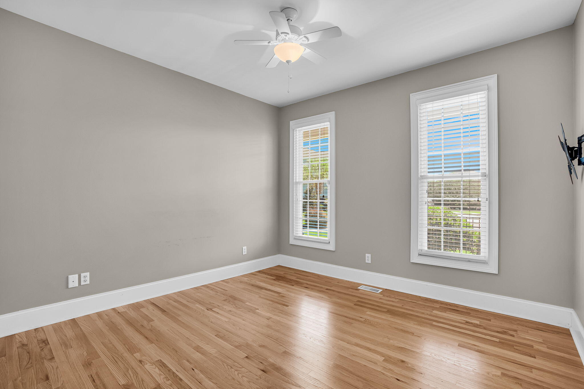 1000 Rivershore Road Charleston, SC 29492 - Photo 36 of 65 Bedroom 3