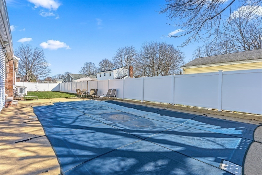 3 Girard Road Stoneham, MA 02180 - Photo 6 of 41 Gallery Image 6
