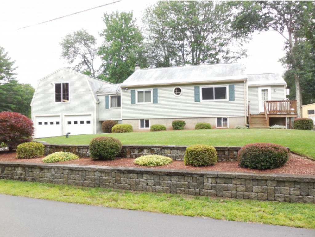 3 Sanborn Road Derry, NH 03038 - Photo 1 of 22